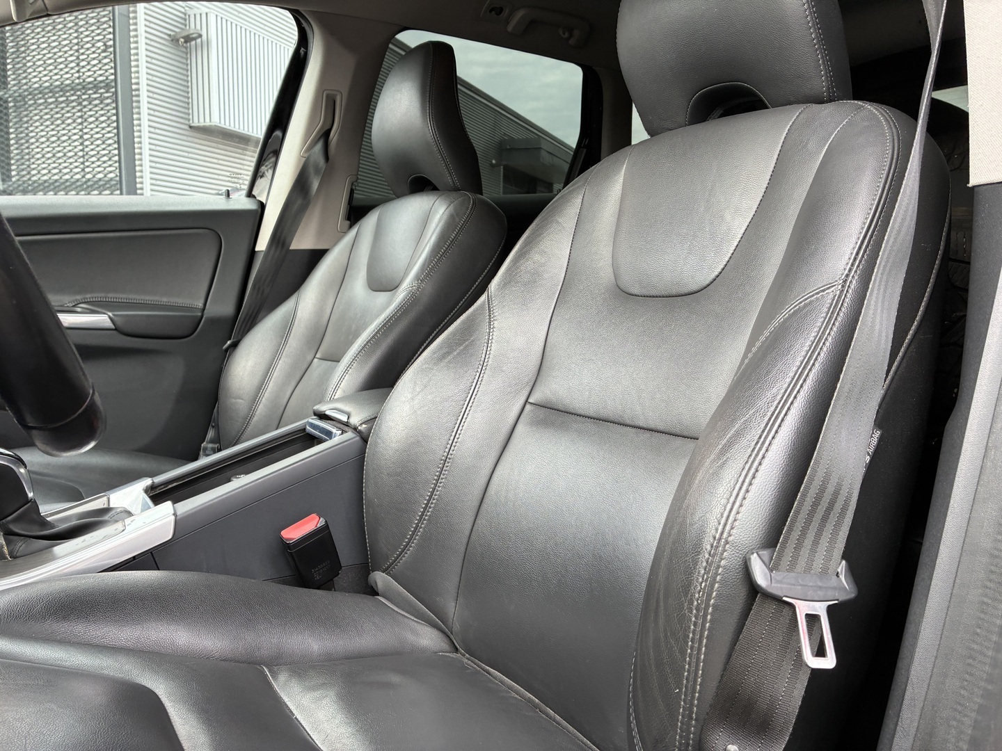 Volvo - XC60 - D4 AWD Summum aut - Maastoauto