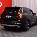 Volvo - XC90 - T8 Inscription aut 7P // LED / Adapt.vakkari / B&W / Panoraama / HUD / 360° / Webasto / VOC / Vetokoukku / Ilmajousitus - Maastoauto