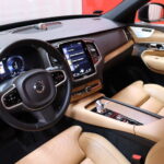 Volvo - XC90 - T8 Inscription aut 7P // LED / Adapt.vakkari / B&W / Panoraama / HUD / 360° / Webasto / VOC / Vetokoukku / Ilmajousitus - Maastoauto