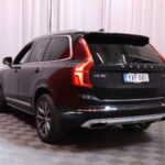 Volvo - XC90 - T8 Inscription aut 7P // LED / Adapt.vakkari / B&W / Panoraama / HUD / 360° / Webasto / VOC / Vetokoukku / Ilmajousitus - Maastoauto