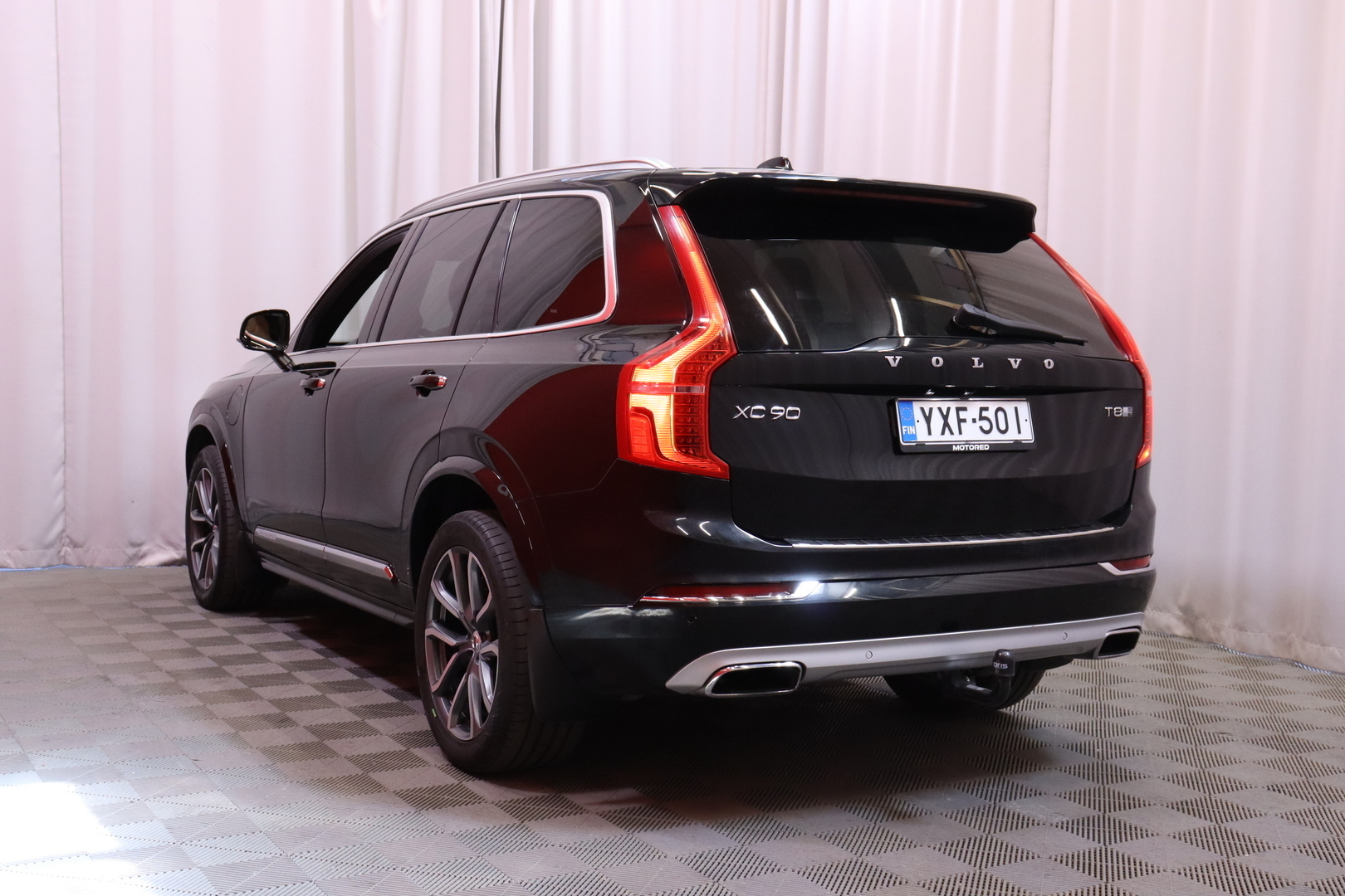 Volvo - XC90 - T8 Inscription aut 7P // LED / Adapt.vakkari / B&W / Panoraama / HUD / 360° / Webasto / VOC / Vetokoukku / Ilmajousitus - Maastoauto