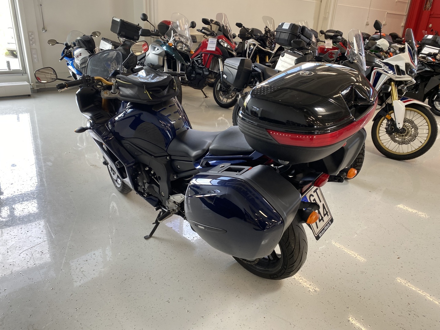 Yamaha - FZ1 - // Juuri saapunut! / Suomi-pyörä / 4x Laukut // - Moottoripyörä