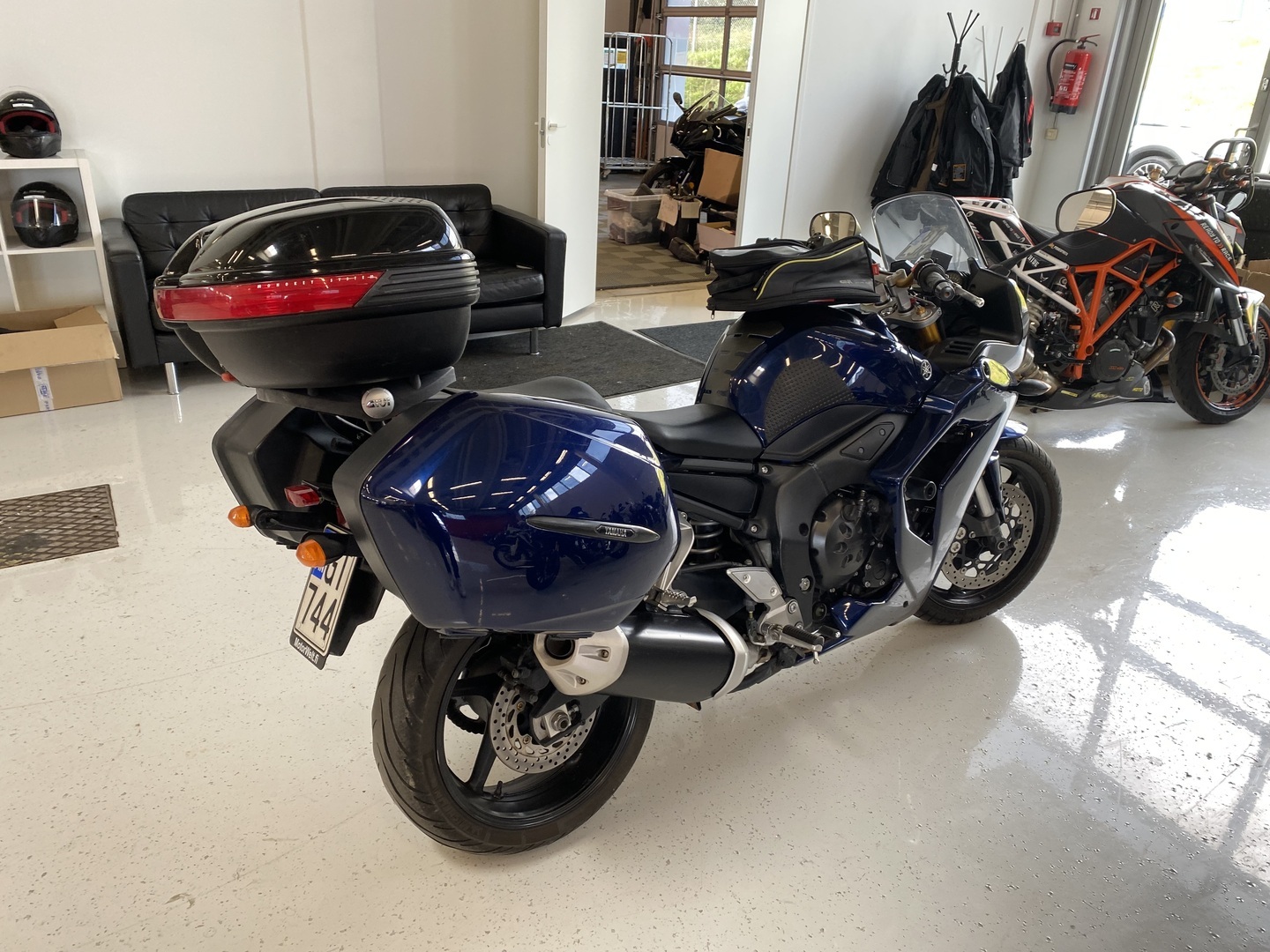 Yamaha - FZ1 - // Juuri saapunut! / Suomi-pyörä / 4x Laukut // - Moottoripyörä