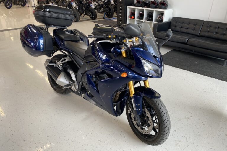 Yamaha - FZ1 - // Juuri saapunut! / Suomi-pyörä / 4x Laukut // - Moottoripyörä