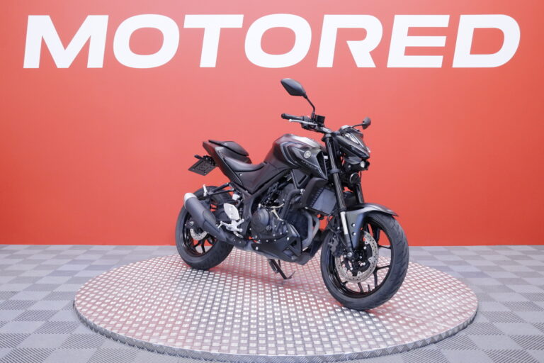 Yamaha - MT-03 - // Suomi-pyörä / Huoltokirja / ABS // - Moottoripyörä