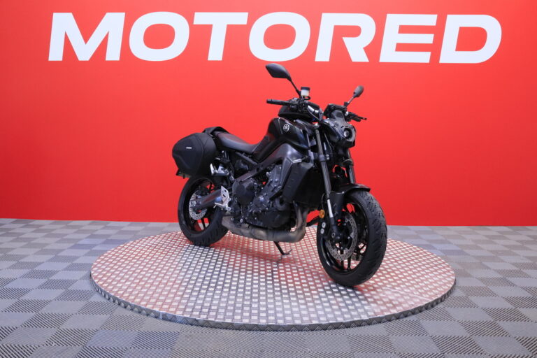 Yamaha - MT-09 - // 1.Om. Suomi-pyörä / Shifter / TCS / Ajo-modet // - Moottoripyörä