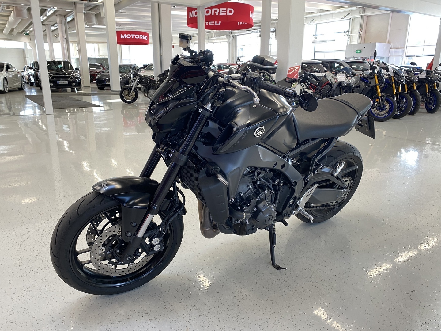 Yamaha - MT-09 - // Juuri saapunut! / 2 om. Suomipyörä / Huoltokirja / Akrapovic // - Moottoripyörä