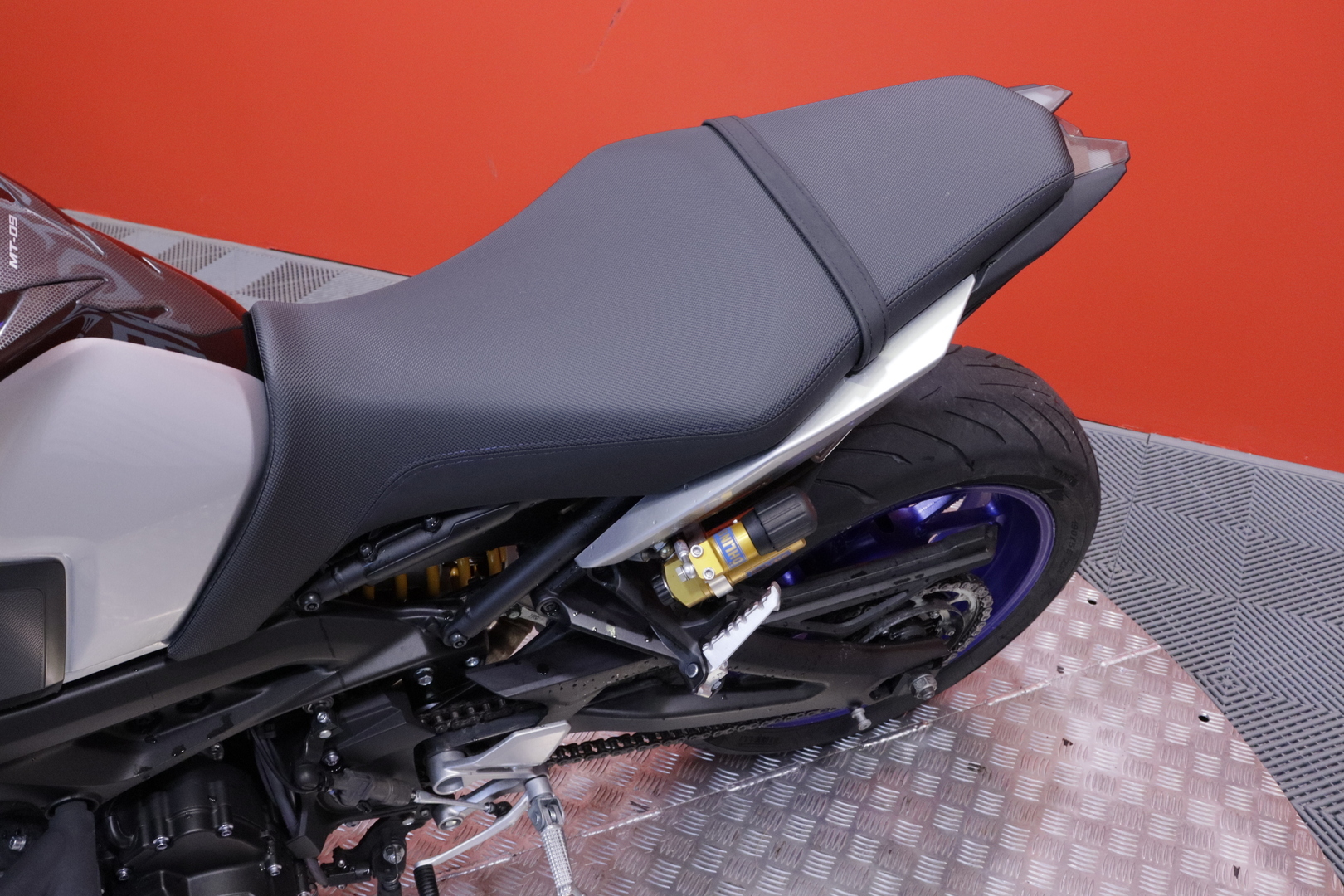 Yamaha - MT-09 - SP // Suomi-pyörä / Huoltokirja / Ajomodet / TC / Shifter // - Moottoripyörä
