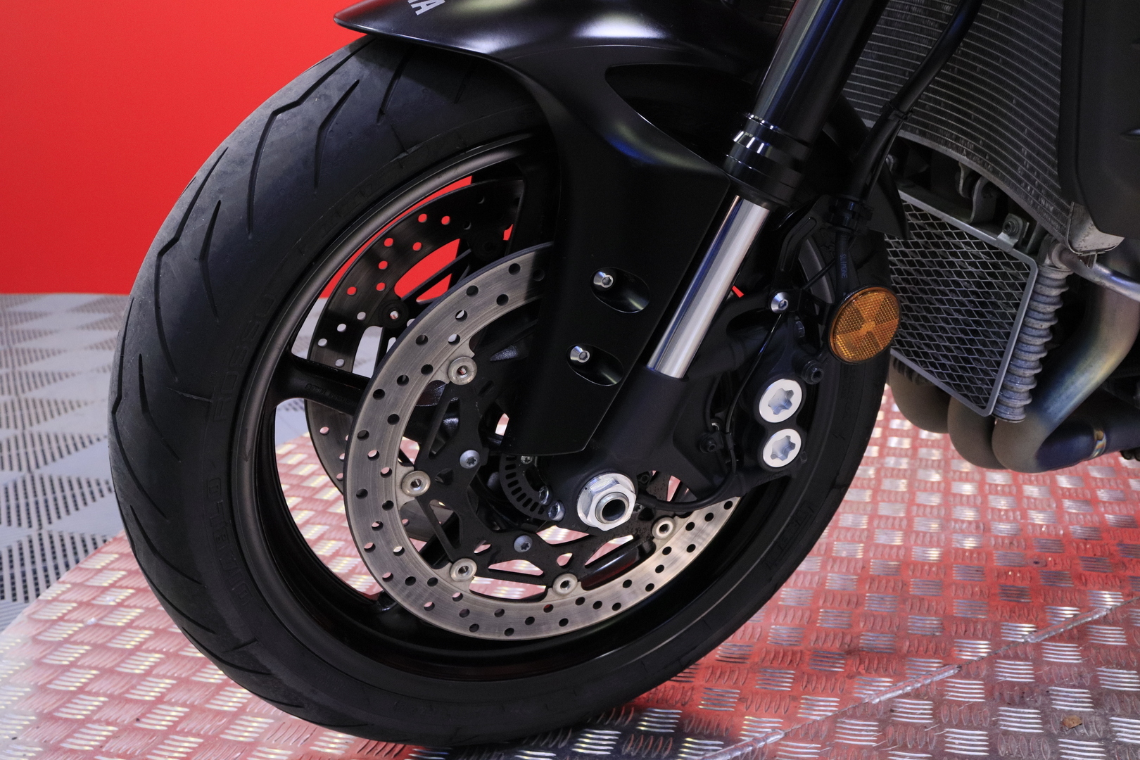 Yamaha - MT-10 - // Suomi-pyörä / QS / Decat putkisto / TCS // - Moottoripyörä