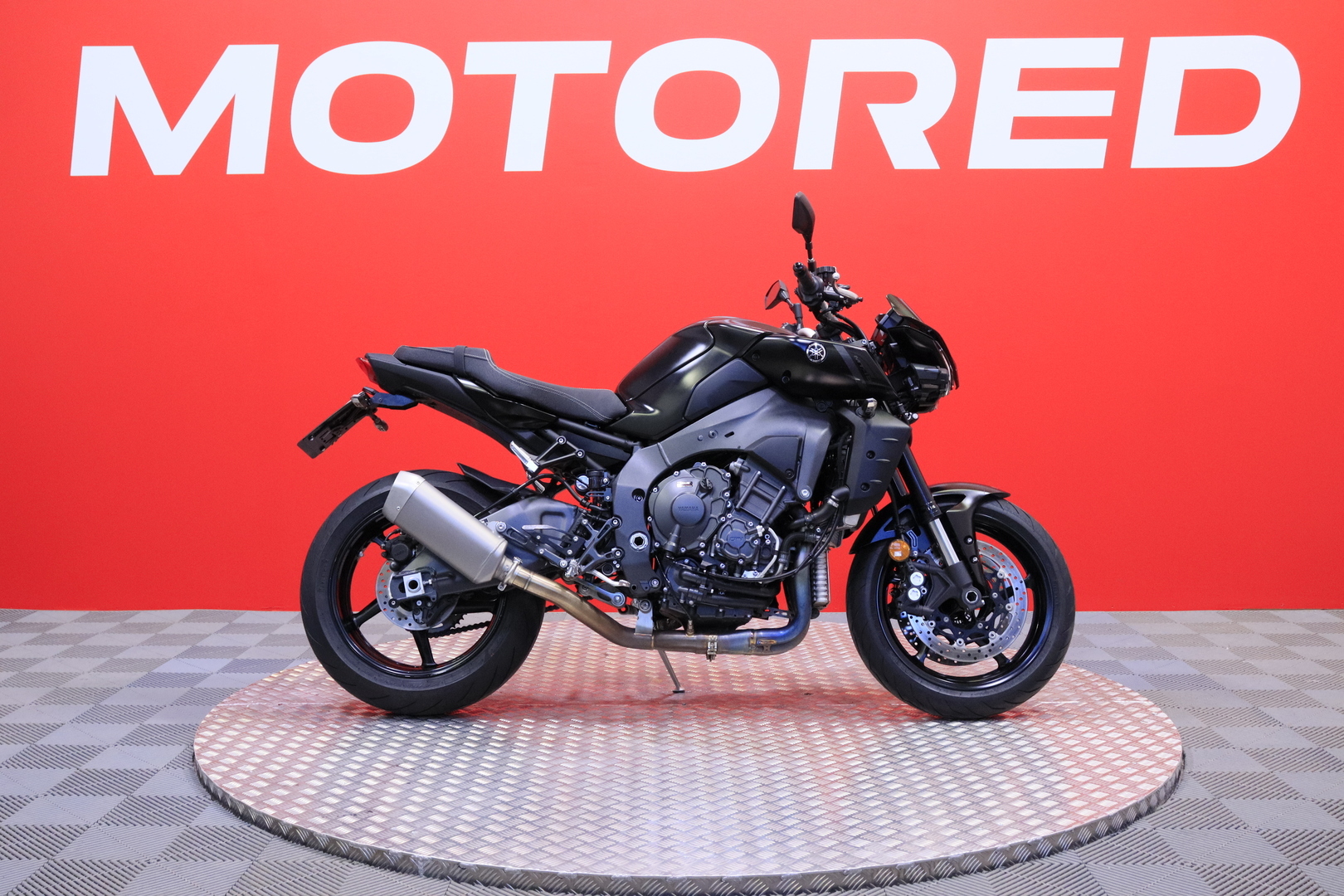 Yamaha - MT-10 - // Suomi-pyörä / QS / Decat putkisto / TCS // - Moottoripyörä