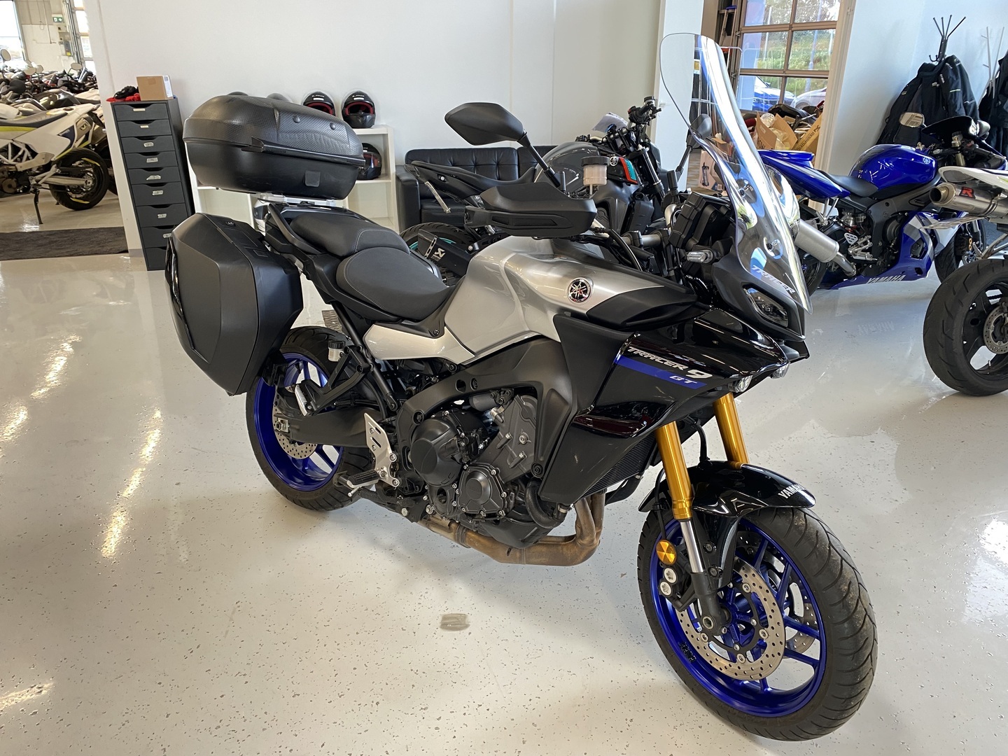 Yamaha - TRACER - 9 GT // Juuri saapunut! / Vähän ajettu / 2. om Suomipyörä / 3x Laukut / Huoltokirja / Sähköalusta // - Moottoripyörä