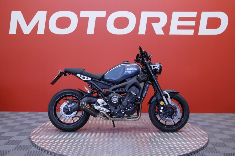 Yamaha - XSR - 900 // Akrapovic // - Moottoripyörä