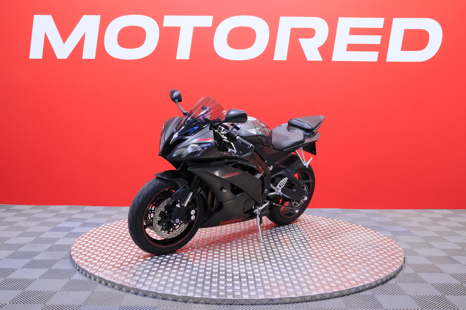 Yamaha - YZF-R6 - // Suomi-pyörä / Akrapovic / Huoltokirja / Säädettävät kahvat // - Moottoripyörä