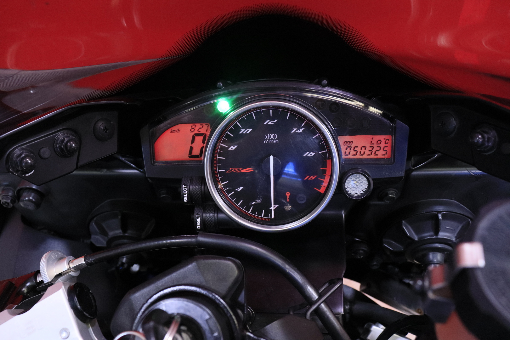 Yamaha - YZF-R6 - // Suomi-pyörä / Akrapovic / Huoltokirja / Säädettävät kahvat // - Moottoripyörä