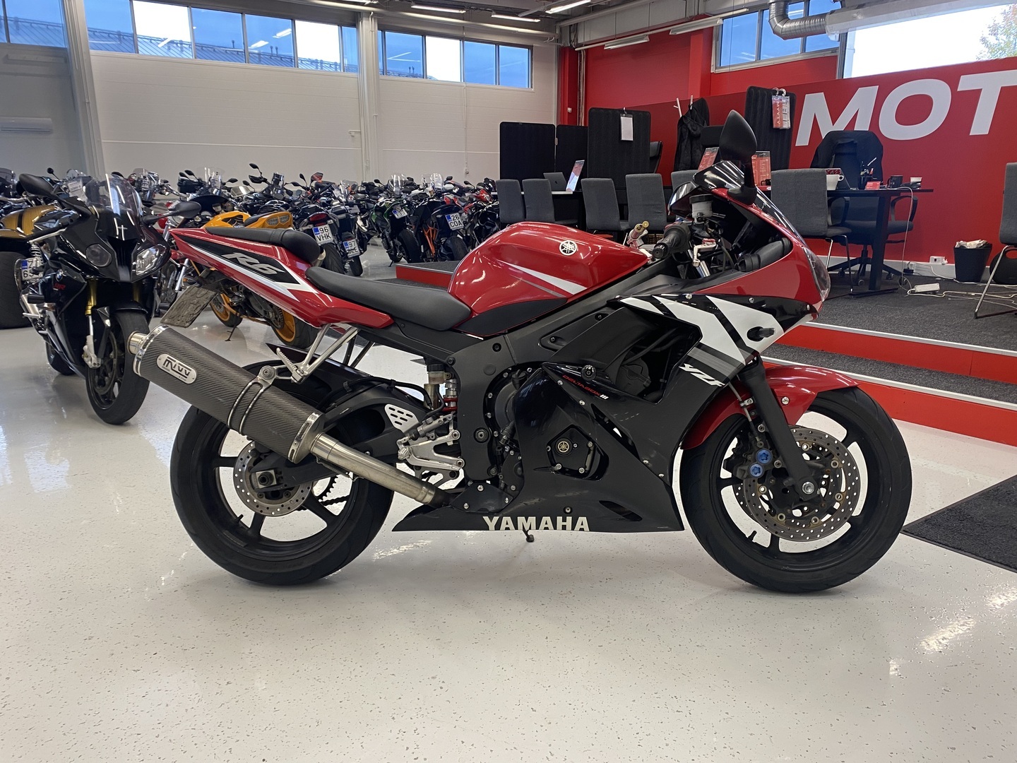 Yamaha - YZF-R6 - // Juuri saapunut / MIVV Slipari / Öhlins ohjausiskari // - Moottoripyörä