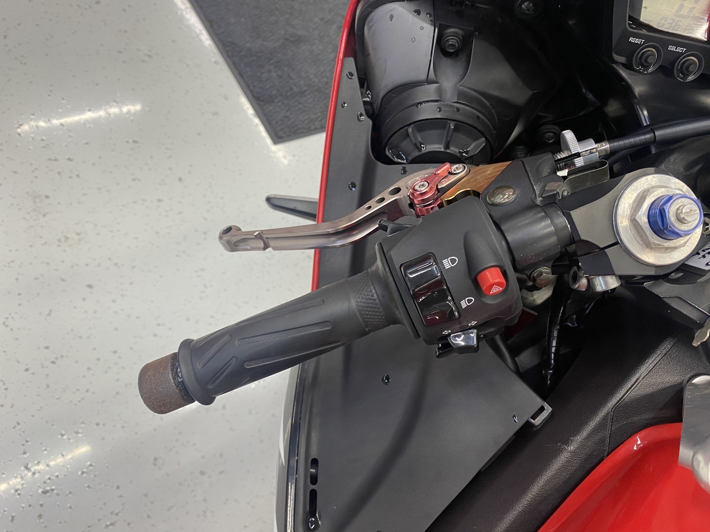 Yamaha - YZF-R6 - // Juuri saapunut / MIVV Slipari / Öhlins ohjausiskari // - Moottoripyörä