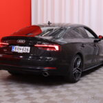 Audi - A5 - Sportback Business Sport Comfort Edition 35 TFSI 110 kW MHEV S tronic // Suomi-auto / Webasto / Matrix LED / Vetokoukku // - Viistoperä