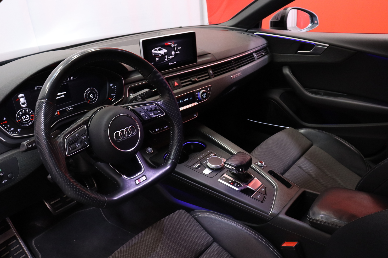 Audi - A5 - Sportback Business Sport Comfort Edition 2,0 TFSI 185 kW quattro S tronic S Line - Viistoperä