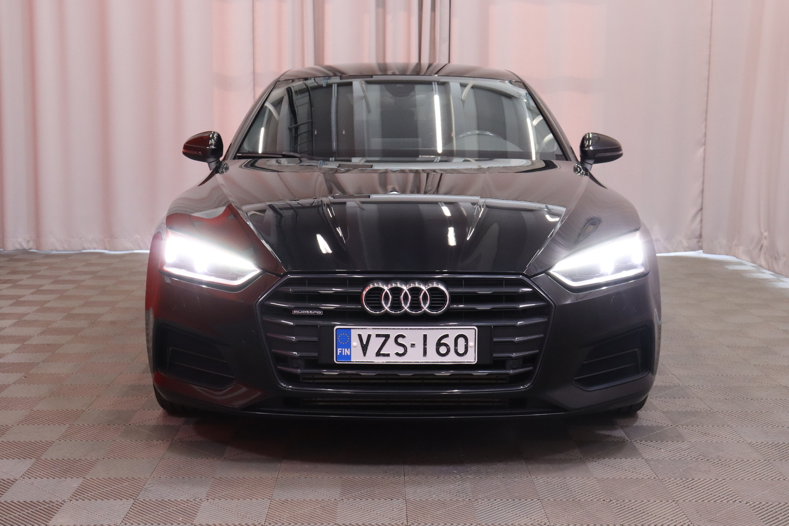 Audi - A5 - Sportback Business Sport Comfort Edition 2,0 TFSI 185 kW quattro S tronic S Line - Viistoperä