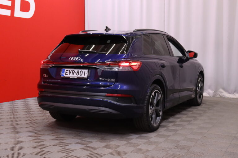 Audi - Q4 e-tron - 50 quattro // Matrix LED / Sonos Audio / ACC / Muistipenkki / Kamera / Sporttipenkit // - Farmari