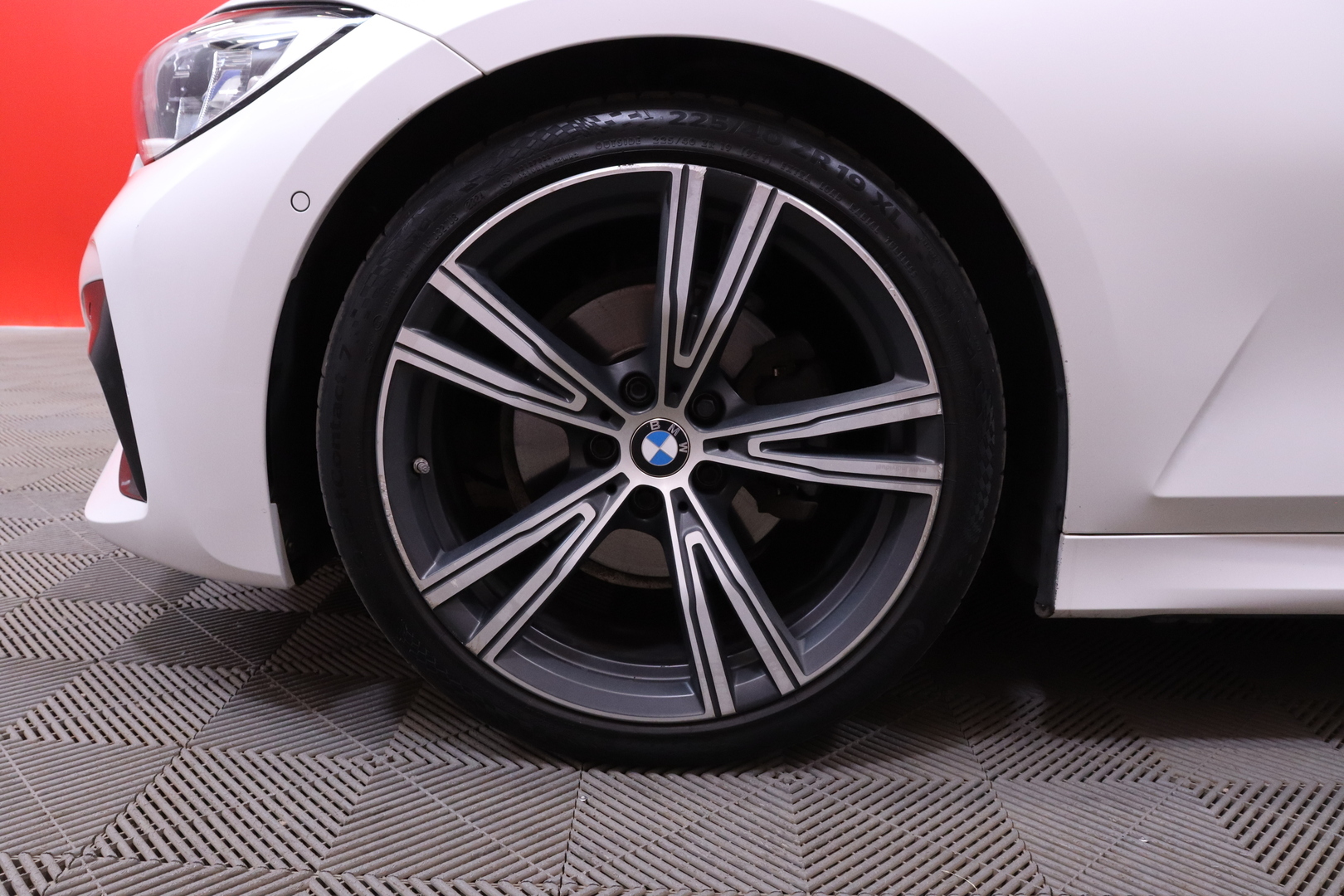 BMW - 320 - G20 Sedan 320d A xDrive Business M Sport // Laser / Harman & Kardon / 360 / ACC / DAP / Hud / Vetokoukku / Muistipenkki - Sedan