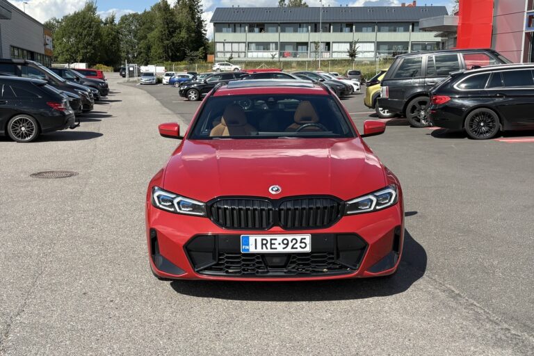 BMW 330