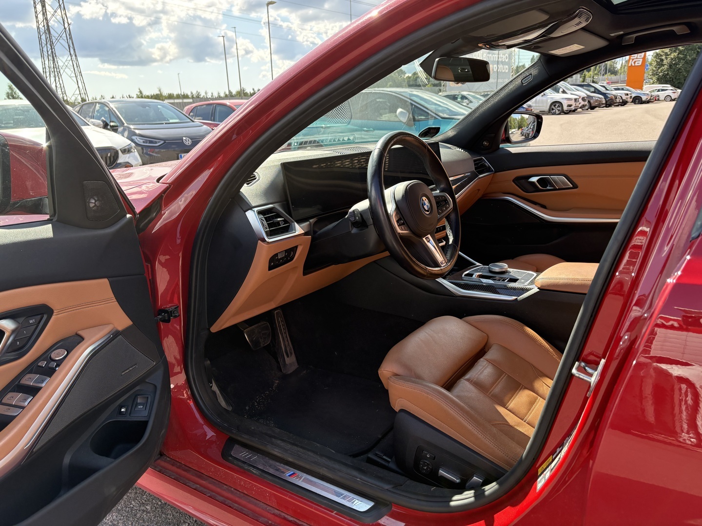 BMW - 330 - G21 Touring 330e xDrive A Charged Edition M Sport - Farmari