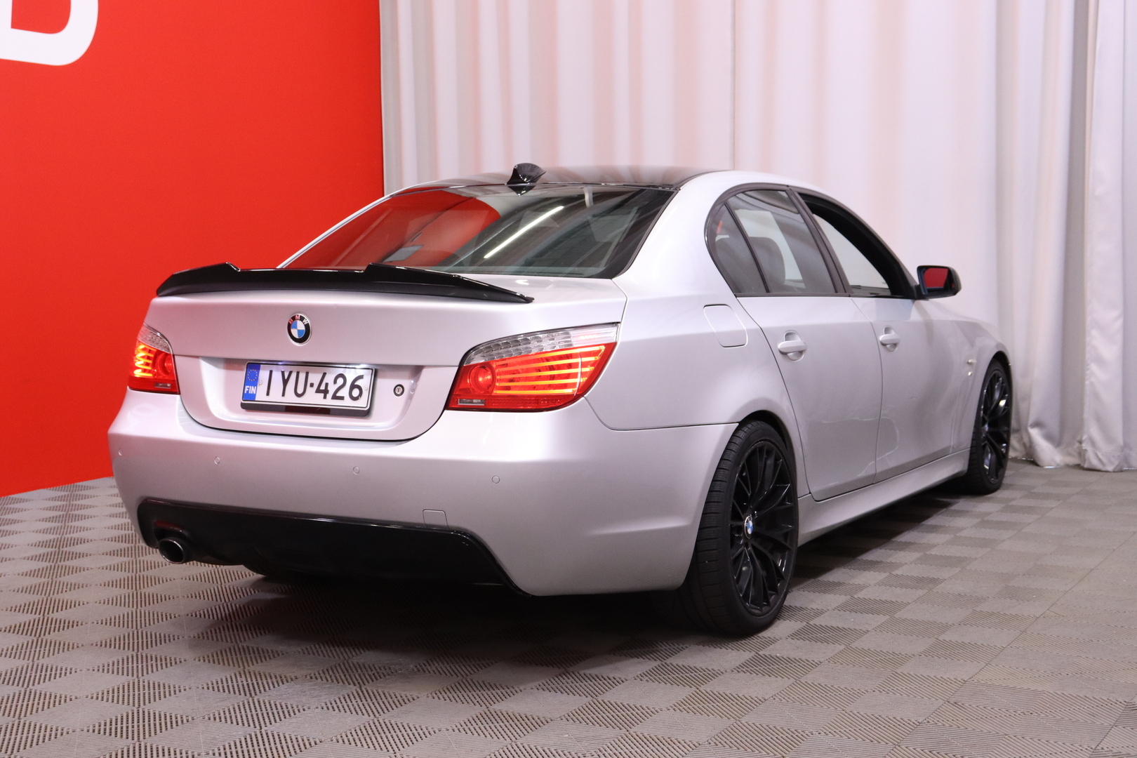BMW - 520 - E60 Sedan Business / Myydään huutokaupat.com / - Sedan