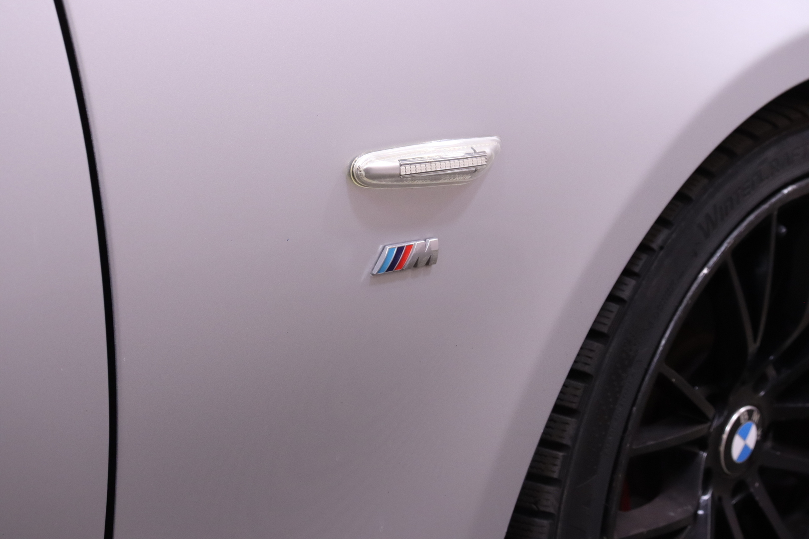 BMW - 520 - E60 Sedan Business / Myydään huutokaupat.com / - Sedan