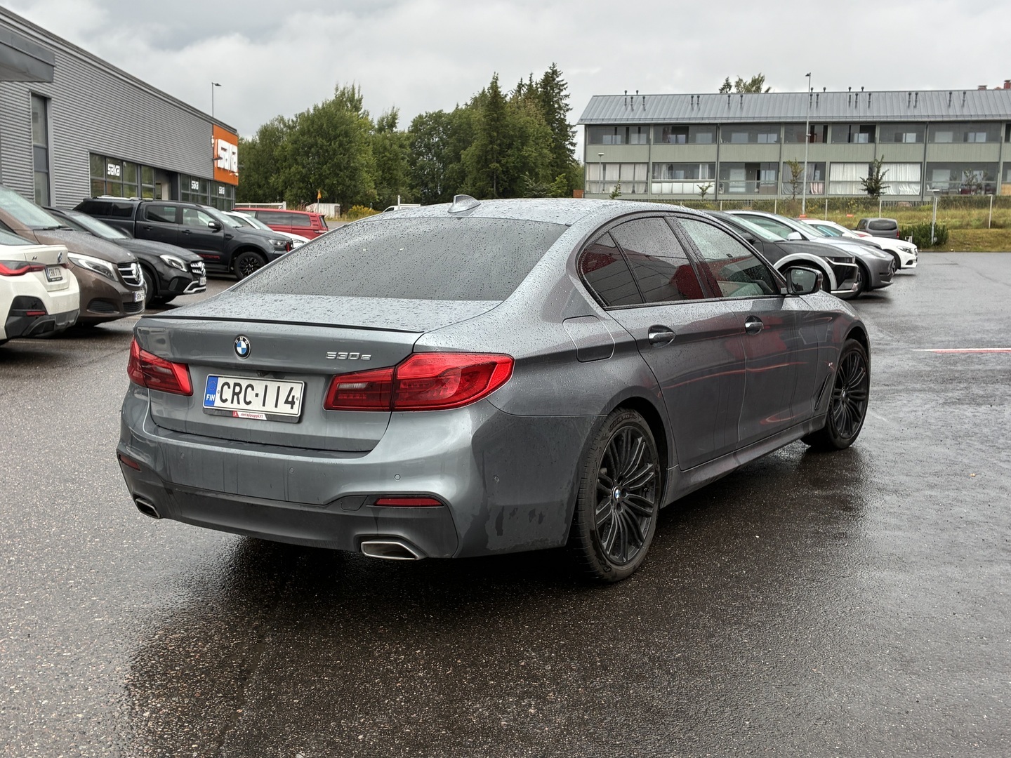 BMW - 530 - G30 Sedan 530e A Charged Edition M Sport - Sedan