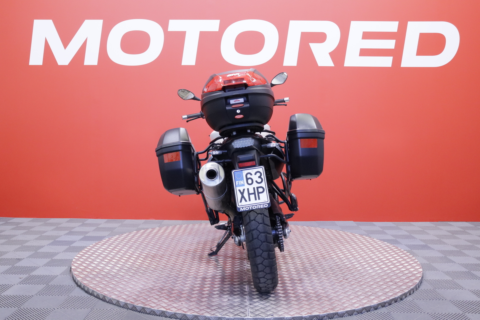 BMW - F - 700 GS // Huoltokirja / 3x Laukut / ABS / Kahvanlämmittimet // - Moottoripyörä