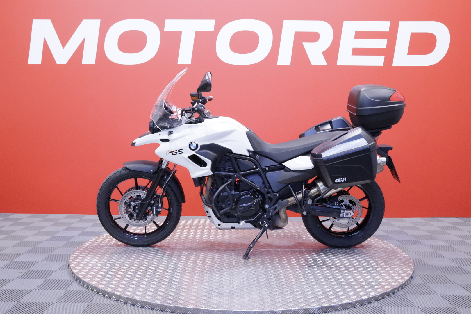 BMW - F - 700 GS // Huoltokirja / 3x Laukut / ABS / Kahvanlämmittimet // - Moottoripyörä