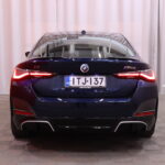 BMW - I4 M50 - M Sport PRO / Huippuvarusteet! / Kattoluukku / Laser / DAP/ M Carbon / Harman Kardon / Koukku / Comfort Access / - Sedan
