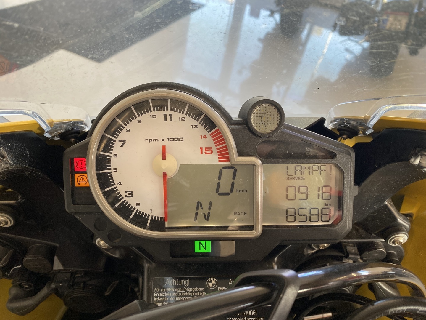 BMW - S - 1000RR // Juuri saapunut! / Suomi-pyörä / Huoltokirja / Akrapovic / Shifter / Ajomodet // - Moottoripyörä