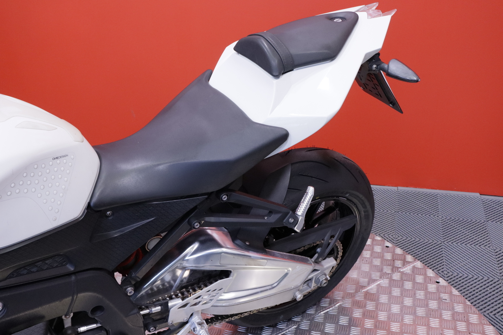 BMW - S - 1000RR // Iso huolto juuri tehty! / Akrapovic / Shifter // - Moottoripyörä