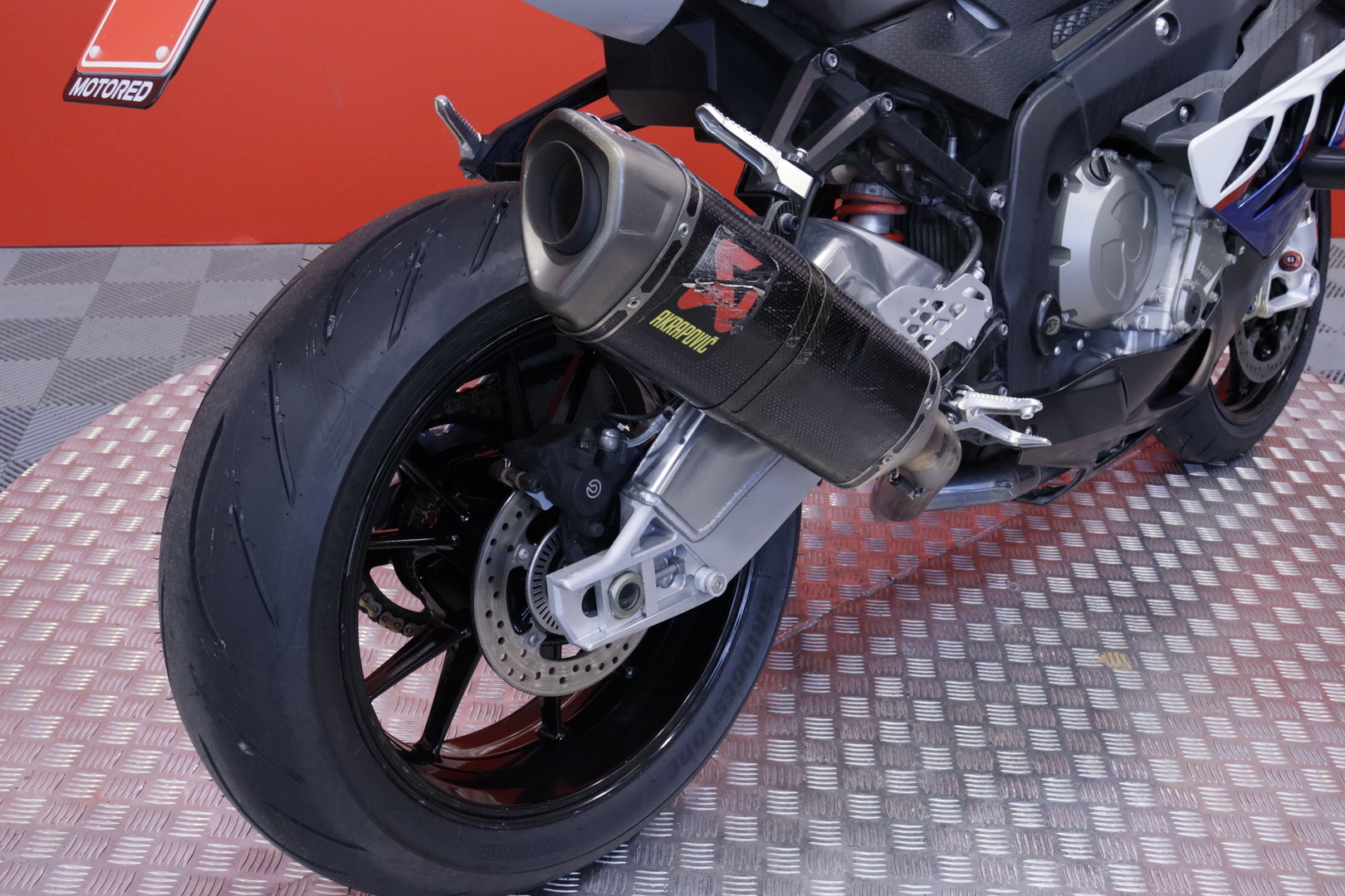 BMW - S - 1000RR // Iso huolto juuri tehty! / Akrapovic / Shifter // - Moottoripyörä