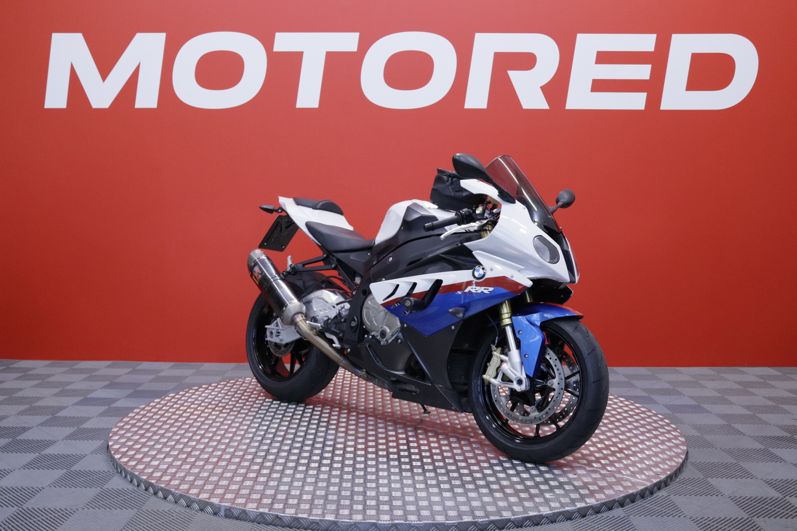 BMW - S - 1000RR // Iso huolto juuri tehty! / Akrapovic / Shifter // - Moottoripyörä