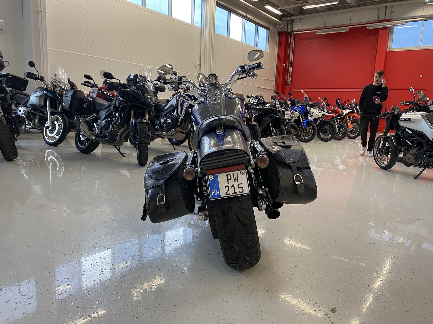 Harley-Davidson - CVO - FAT BOB FXDFSE // Suomi CVO / Nostajat tehty / Huoltokirja / Hieno alkup kuntoinen // - Moottoripyörä