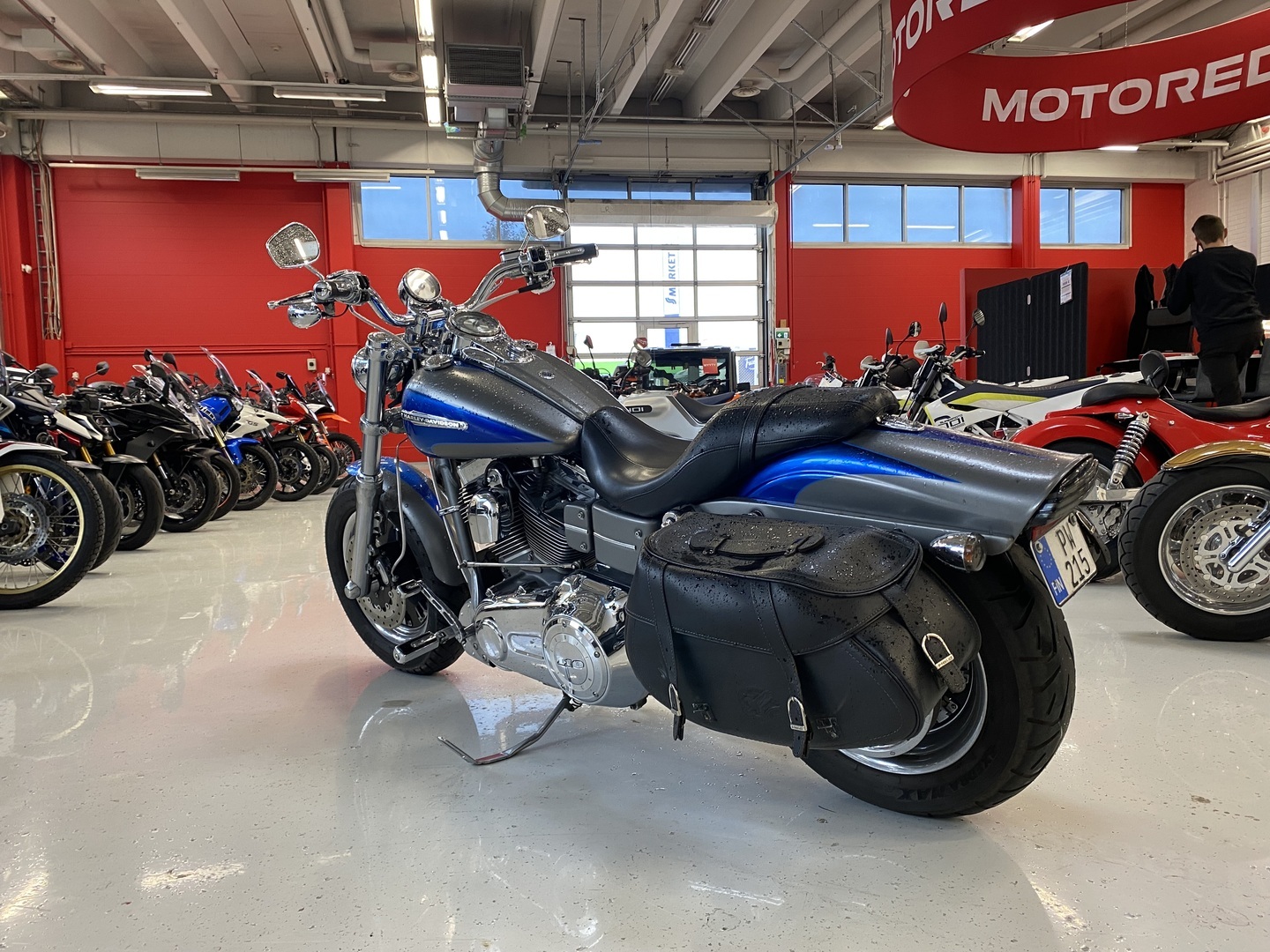 Harley-Davidson - CVO - FAT BOB FXDFSE // Suomi CVO / Nostajat tehty / Huoltokirja / Hieno alkup kuntoinen // - Moottoripyörä