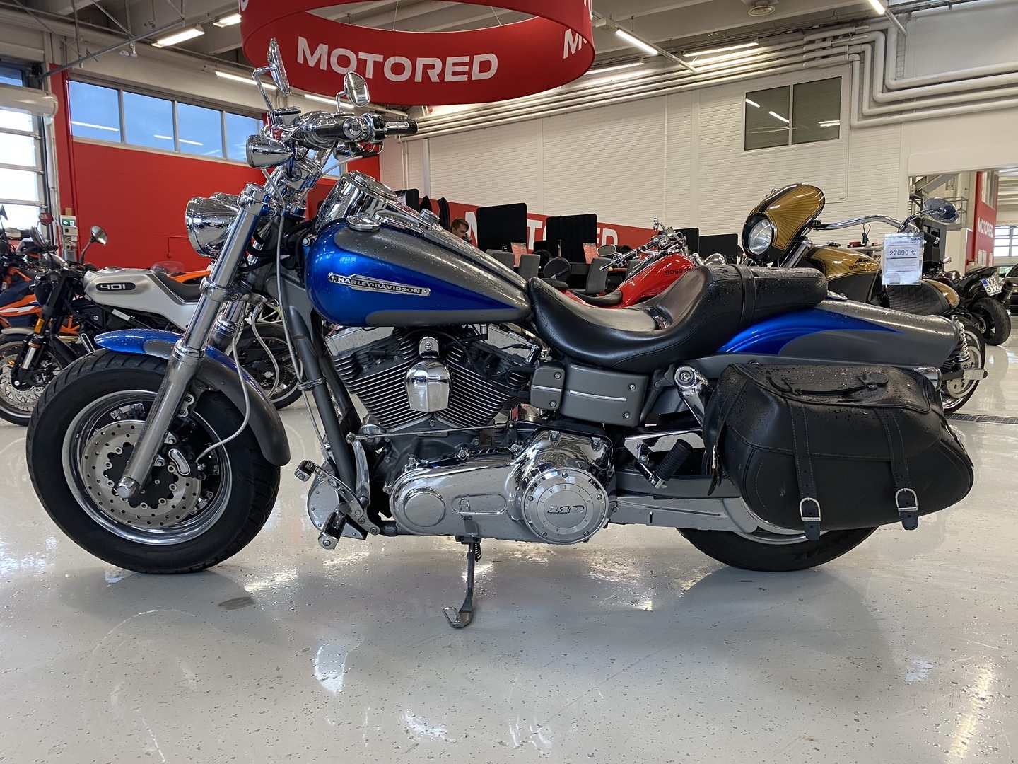 Harley-Davidson - CVO - FAT BOB FXDFSE // Suomi CVO / Nostajat tehty / Huoltokirja / Hieno alkup kuntoinen // - Moottoripyörä