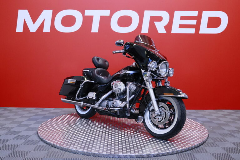 Harley-Davidson - TOURING - FLHT Electra Glide Standard // Suomi-pyörä / Huoltokirja / Sivulaukut // - Moottoripyörä