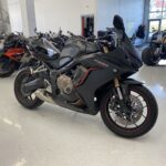 Honda - CBR - 650 R // Juuri saapunut / Suomi Pyörä / Huoltokirja // - Moottoripyörä
