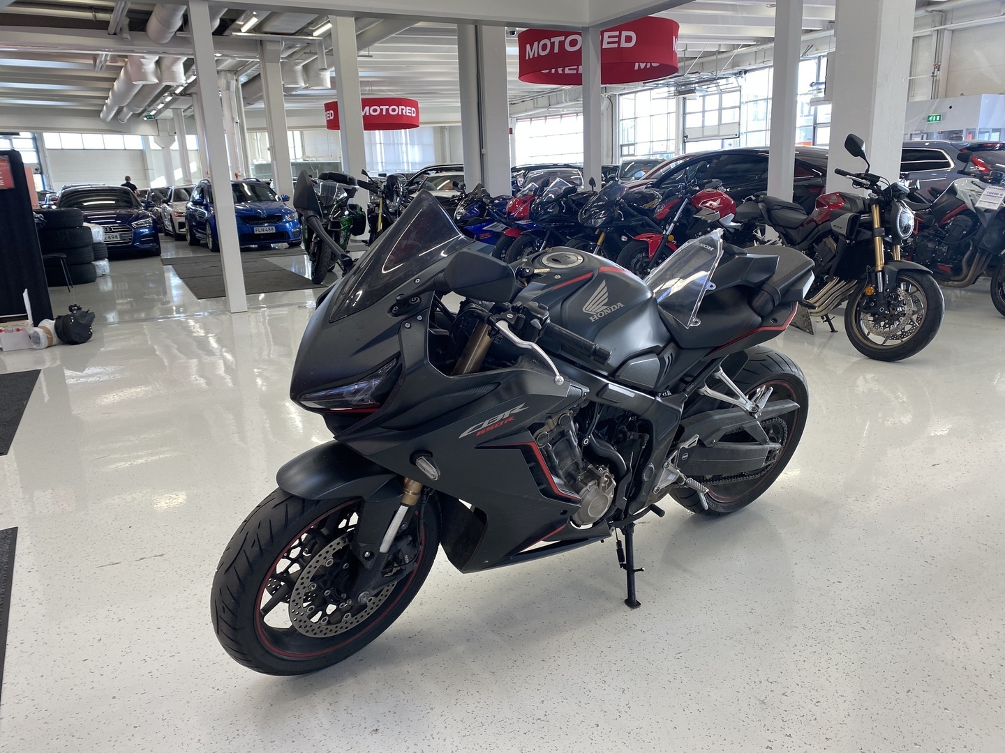 Honda - CBR - 650 R // Juuri saapunut / Suomi Pyörä / Huoltokirja // - Moottoripyörä