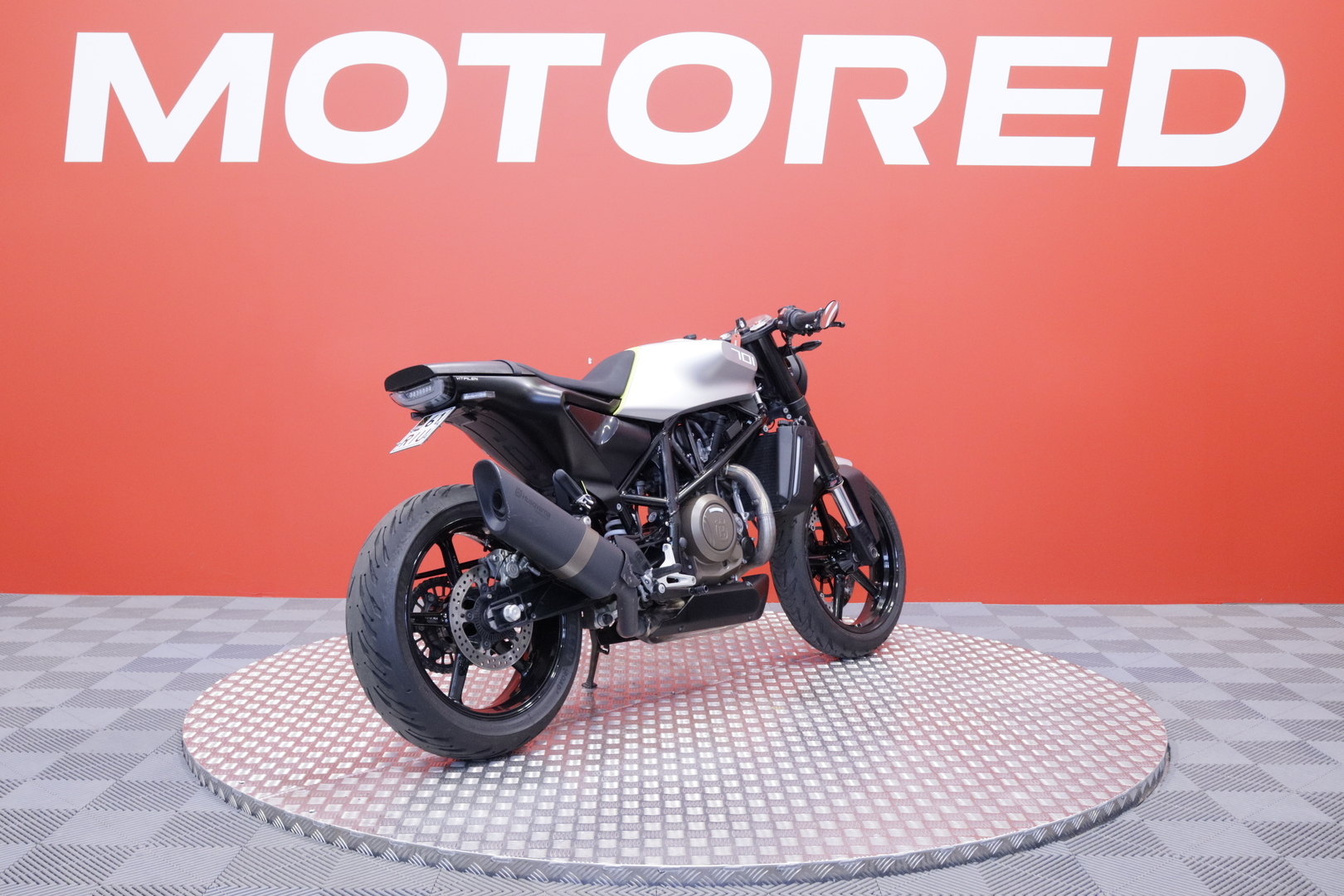 Husqvarna - VITPILEN - 701 // Huoltokirja / TC / ABS // - Moottoripyörä