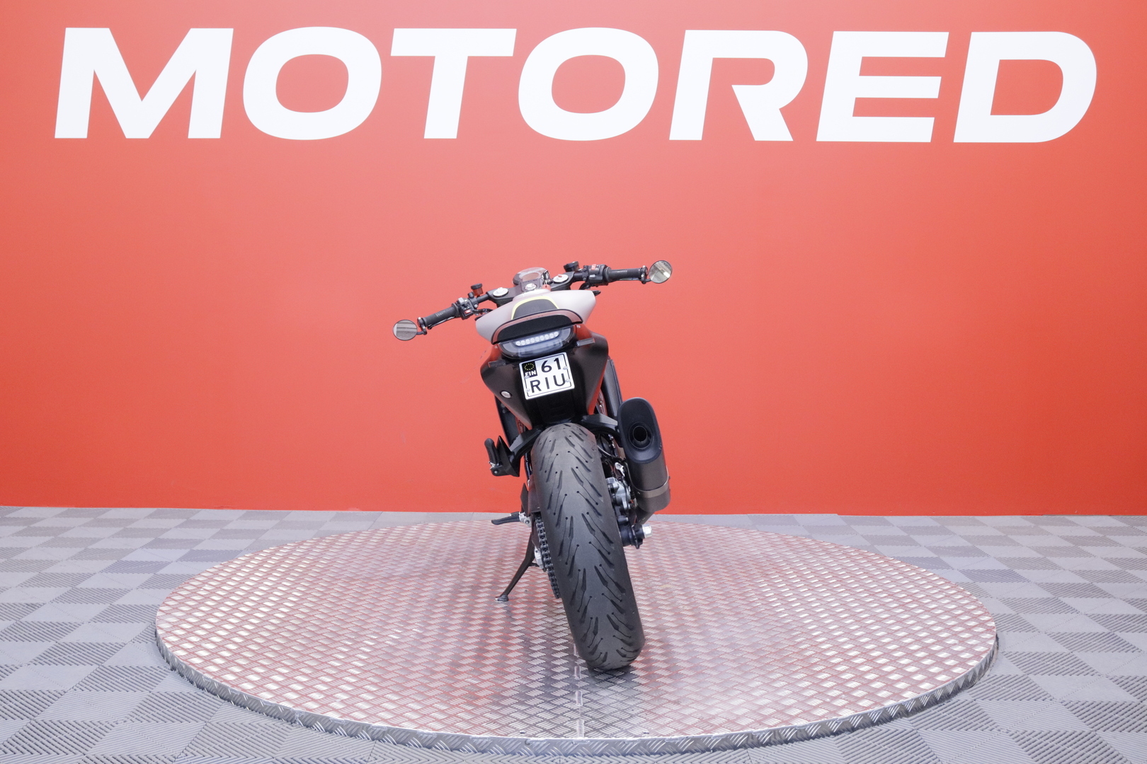 Husqvarna - VITPILEN - 701 // Huoltokirja / TC / ABS // - Moottoripyörä