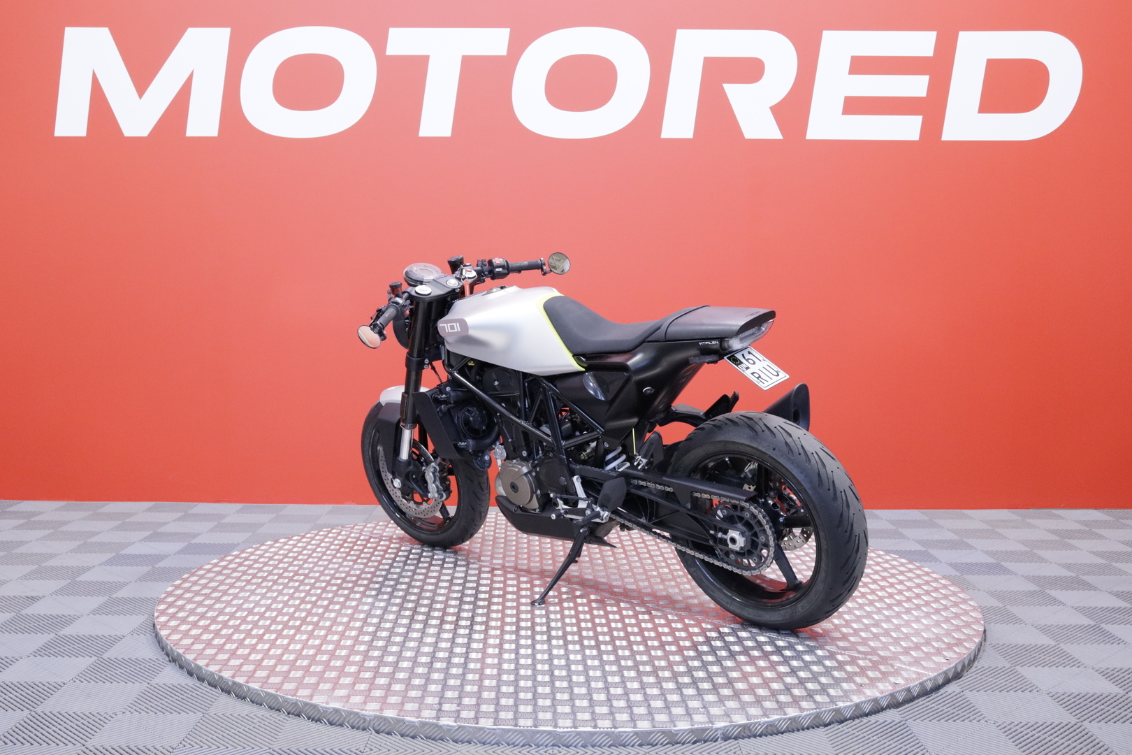 Husqvarna - VITPILEN - 701 // Huoltokirja / TC / ABS // - Moottoripyörä