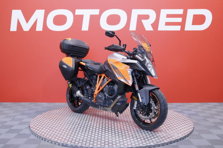 KTM - 1290 - Super Duke GT // Suomi-pyörä / Ajomodet / Arrow / Vakkari // - Moottoripyörä