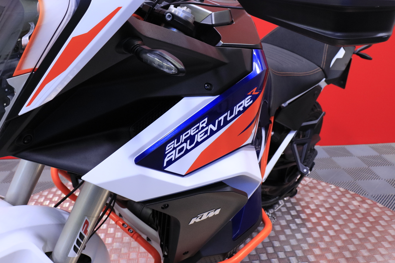 KTM - 1290 Super Adventure R - // Suomi-pyörä / Merkkihuollettu! // - Moottoripyörä