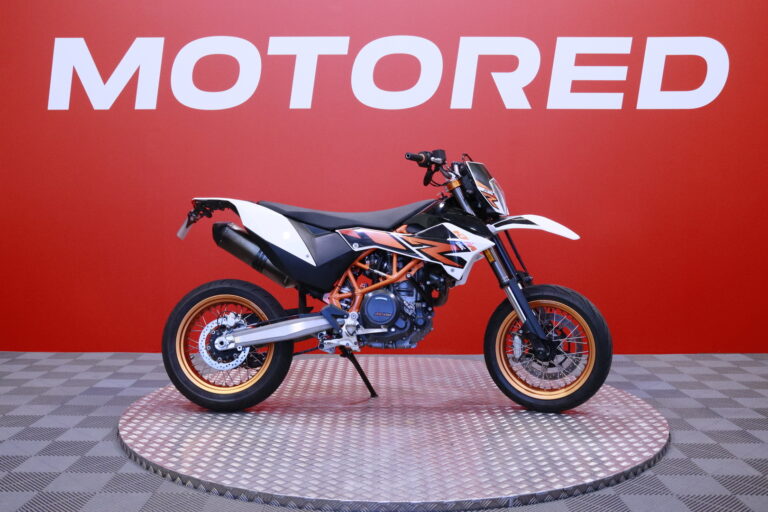 KTM 690