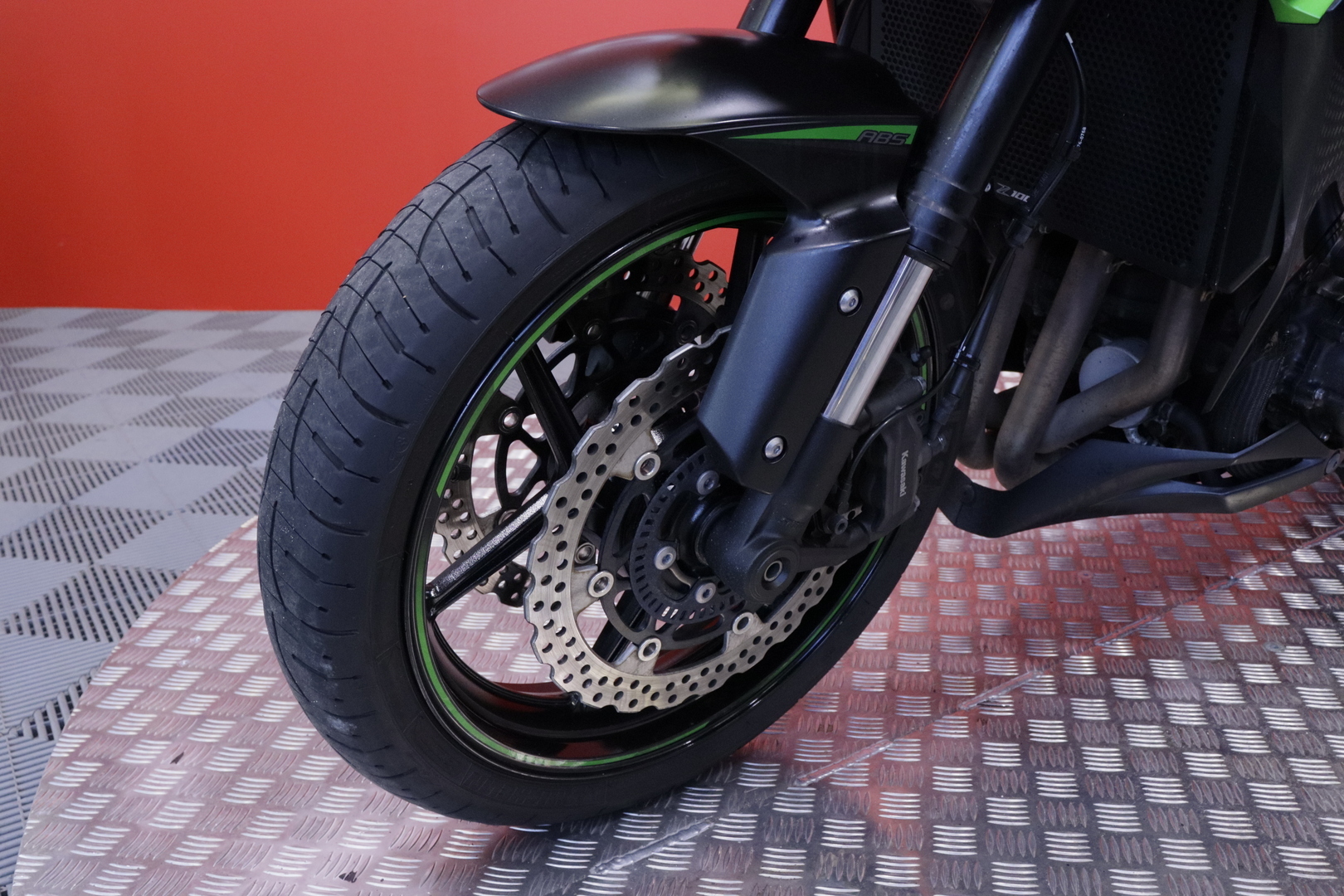 Kawasaki - Z - 1000 // Akrapovic putkisto / Huoltokirja // - Moottoripyörä